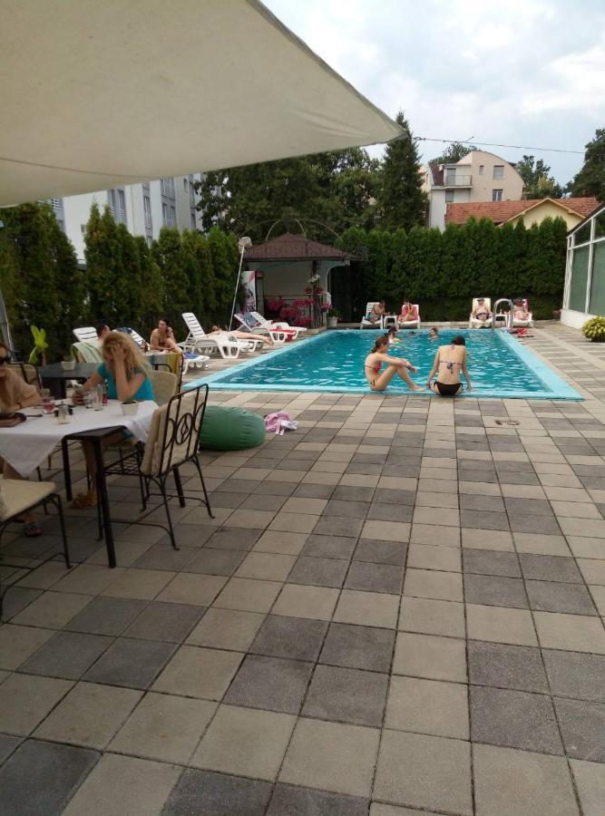 Devedzic Otel Vrnjačka Banja Dış mekan fotoğraf